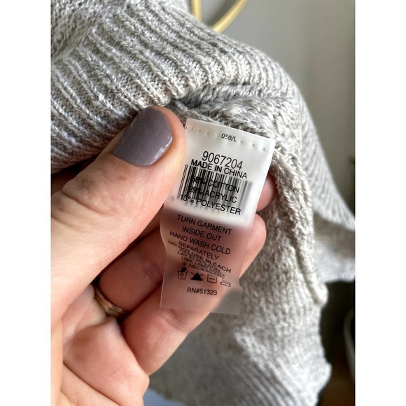 NWT Vince Camuto Open Shoulders Sweater size Large - Picture 5 of 10